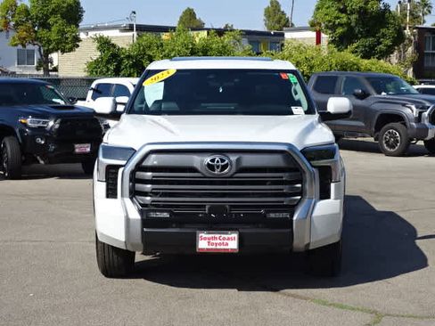 Used 2023 Toyota Tundra Limited w/ Power Package RWD image 3