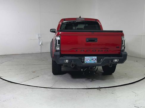 Used 2021 Toyota Tacoma TRD Off-Road image 3