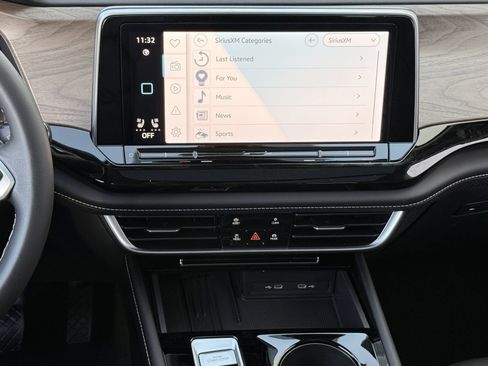 New 2026 Volkswagen Atlas SE image 14