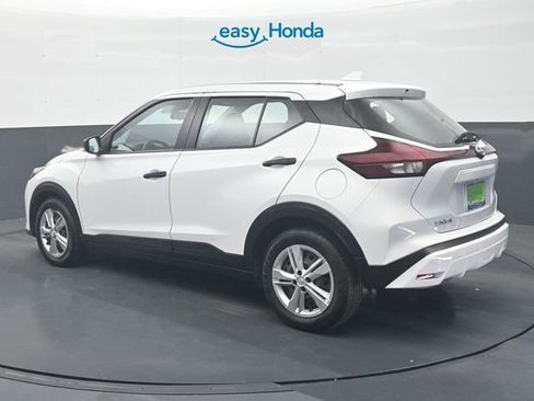 Used 2023 Nissan Kicks S image 5