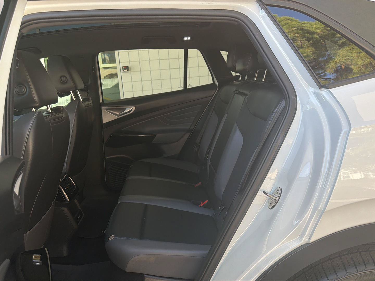 Used 2023 Volkswagen ID.4 Pro S RWD image 18