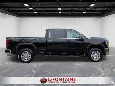 Certified 2024 GMC Sierra 2500 SLT w/ SLT Premium Package AWD/4WD image 6