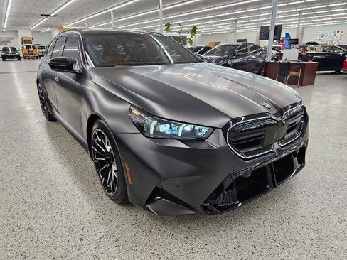 Used 2025 BMW M5 Touring w/ M Driver's Package AWD/4WD image 3