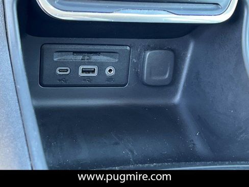 Used 2020 GMC Terrain SLT image 33