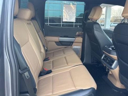 Used 2024 Ford F250 Lariat w/ Lariat Ultimate Package image 14