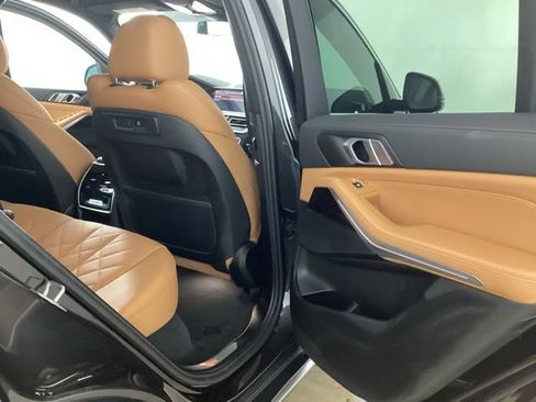 Used 2023 BMW X5 xDrive40i w/ Premium Package AWD/4WD image 19