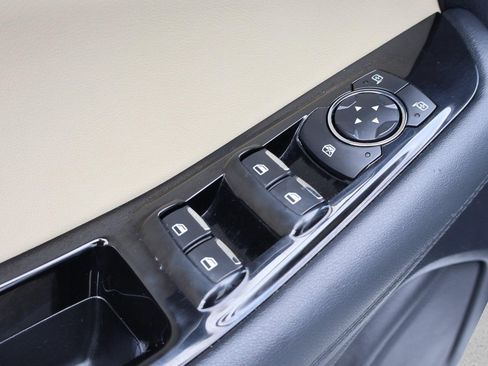 Used 2020 Ford Edge SEL w/ Convenience Package image 11