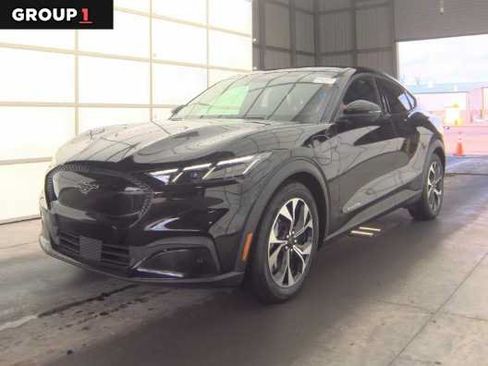 Used 2025 Ford Mustang Mach-E Select AWD/4WD image 1