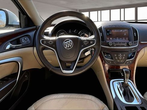 Used 2017 Buick Regal Sport Touring FWD image 6