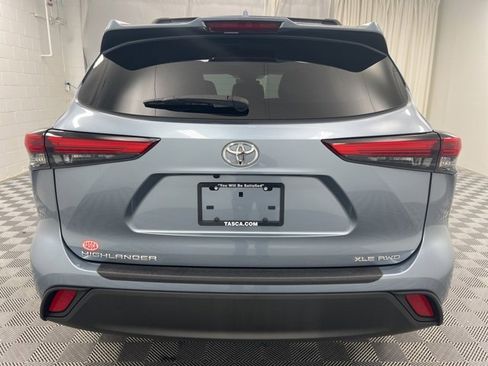 Used 2022 Toyota Highlander XLE image 7