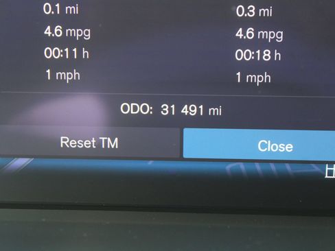 Used 2022 Volvo XC60 B5 Inscription w/ Advanced Package FWD image 33