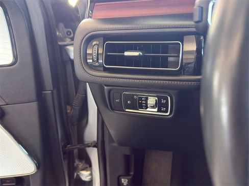 Used 2023 Lincoln Aviator Reserve w/ Equipment Group 201A image 27