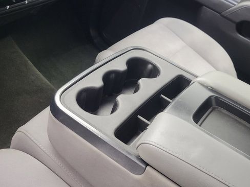Used 2017 Chevrolet Silverado 1500 Custom w/ Custom Convenience Package RWD image 26