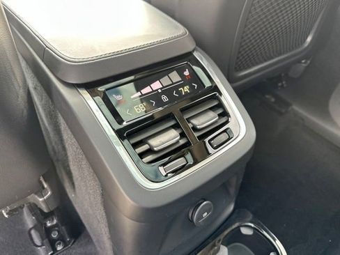 Certified 2024 Volvo XC90 T8 Plus AWD/4WD image 15