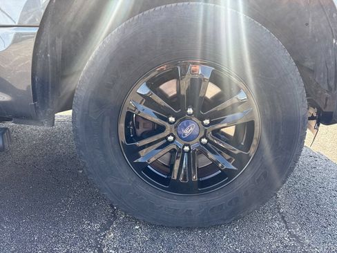 Used 2016 Ford F150 XLT AWD/4WD image 17