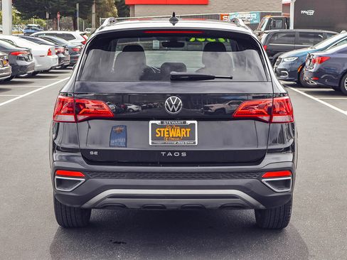 Used 2024 Volkswagen Taos SE FWD image 20