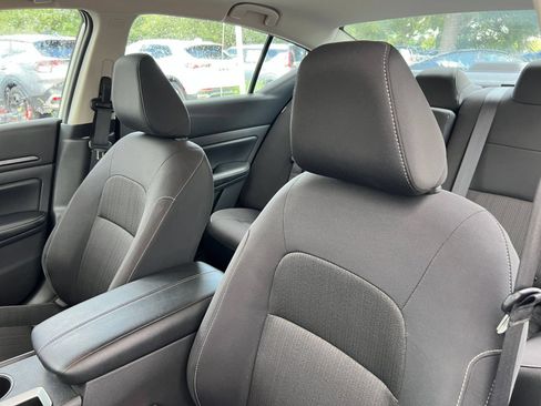 Used 2025 Nissan Altima 2.5 SV FWD image 36