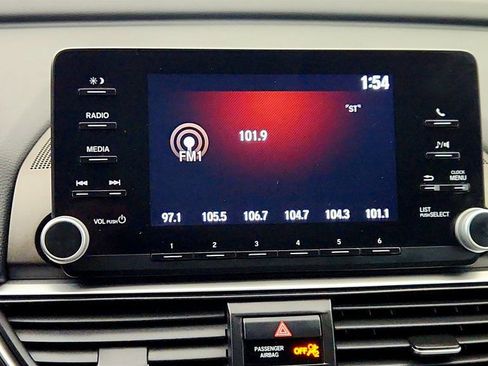 Used 2019 Honda Accord LX image 18