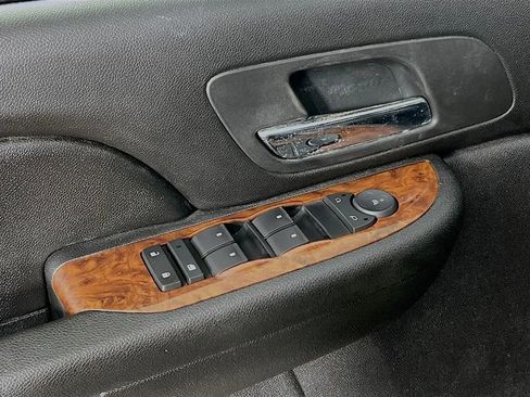 Used 2007 Chevrolet Avalanche LT image 17