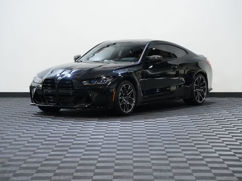 Used 2022 BMW M4 Competition w/ M Carbon Exterior Package RWD image 3