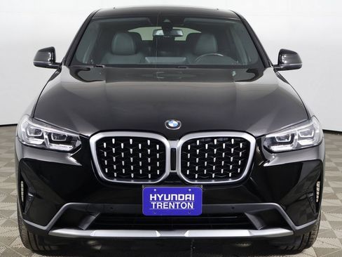 Used 2023 BMW X4 xDrive30i w/ Convenience Package image 11