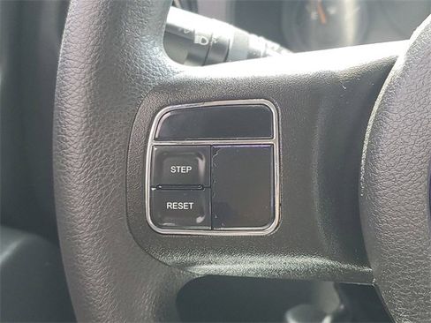 Used 2014 Jeep Patriot Sport image 13