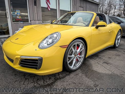 Used 2017 Porsche 911 Targa 4S image 3