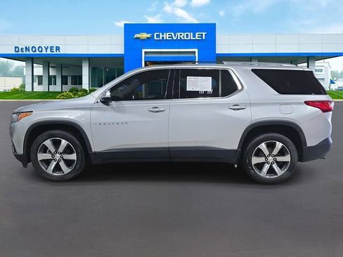 Used 2018 Chevrolet Traverse LT w/ LPO, Black Accent Package image 12