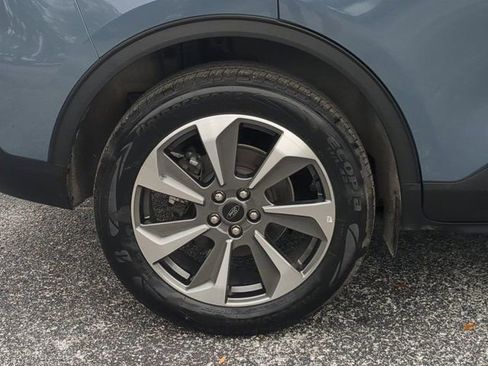 Used 2024 Ford Escape Platinum image 11