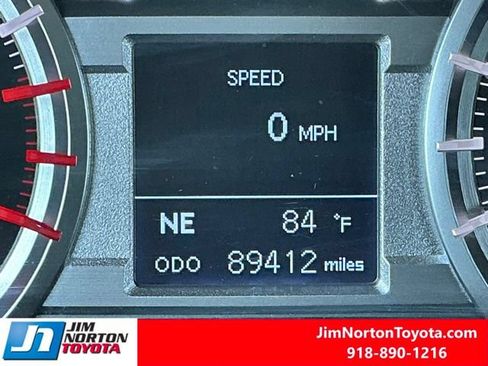 Used 2019 Toyota 4Runner TRD Off-Road AWD/4WD image 23
