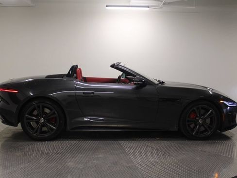 Used 2024 Jaguar F-TYPE R AWD/4WD image 12