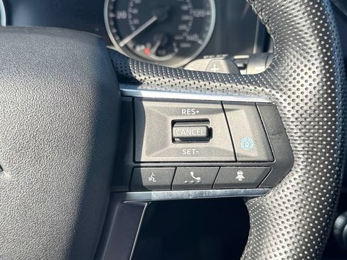 Used 2023 Mitsubishi Outlander SE FWD image 22