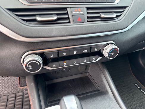 Used 2020 Nissan Altima 2.5 SR w/ Premium Package FWD image 20