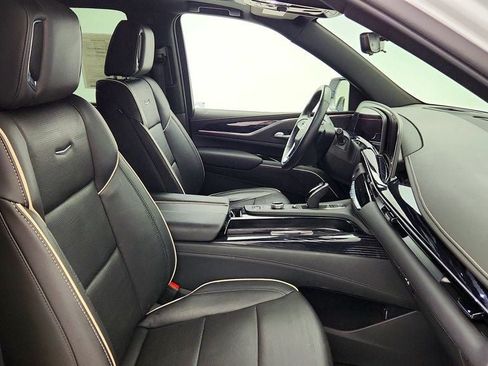 Used 2022 Cadillac Escalade Sport w/ Touring Package AWD/4WD image 27