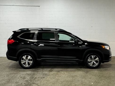 Used 2020 Subaru Ascent Premium image 2