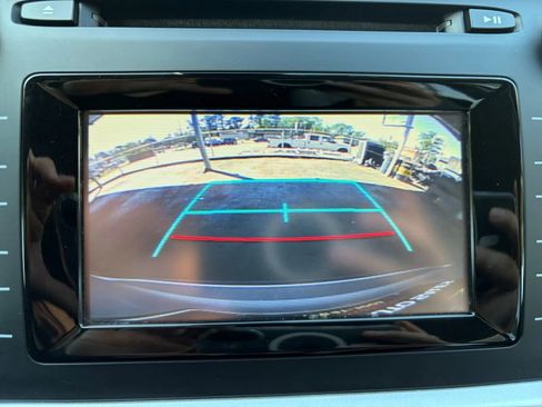 Used 2018 Toyota Highlander LE AWD/4WD image 33