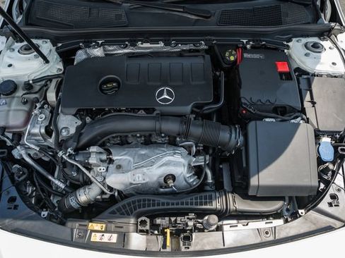 Used 2023 Mercedes-Benz CLA 250 4MATIC image 17