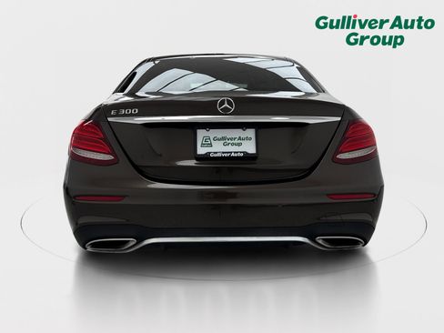 Used 2018 Mercedes-Benz E 300 w/ Premium 1 Package image 7