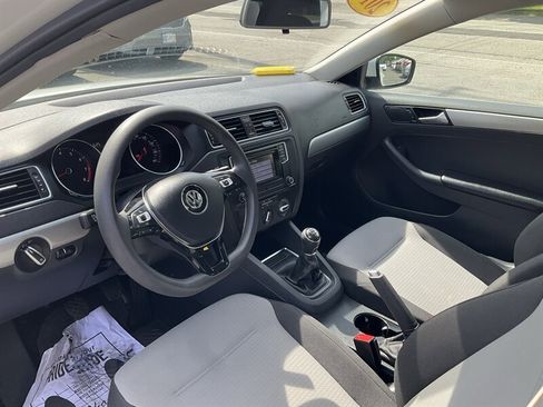 Used 2017 Volkswagen Jetta S FWD image 18