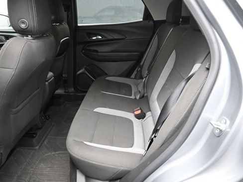 Used 2023 Chevrolet TrailBlazer LT w/ Convenience Package FWD image 7