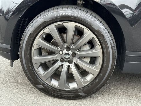 Used 2020 Land Rover Range Rover Velar S image 12