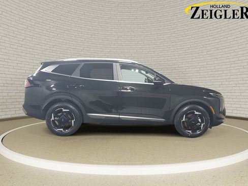 New 2026 Kia Sportage EX image 4
