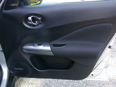 Used 2017 Nissan Juke SV w/ Technology Package FWD image 20