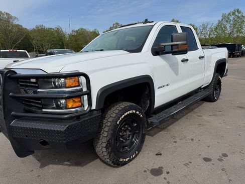 Used 2017 Chevrolet Silverado 2500 W/T w/ WT Fleet Convenience Package AWD/4WD image 9