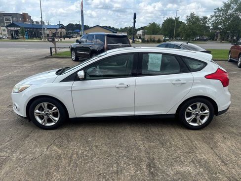 Used 2014 Ford Focus SE FWD image 5