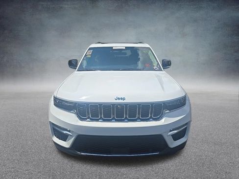 Used 2023 Jeep Grand Cherokee 4WD 4xe w/ Luxury Tech Group II image 3