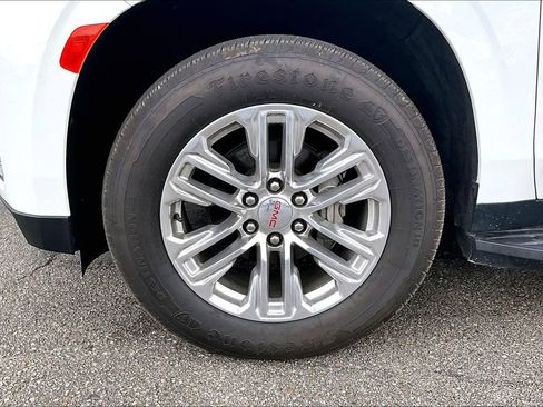 Used 2023 GMC Yukon SLT RWD image 4