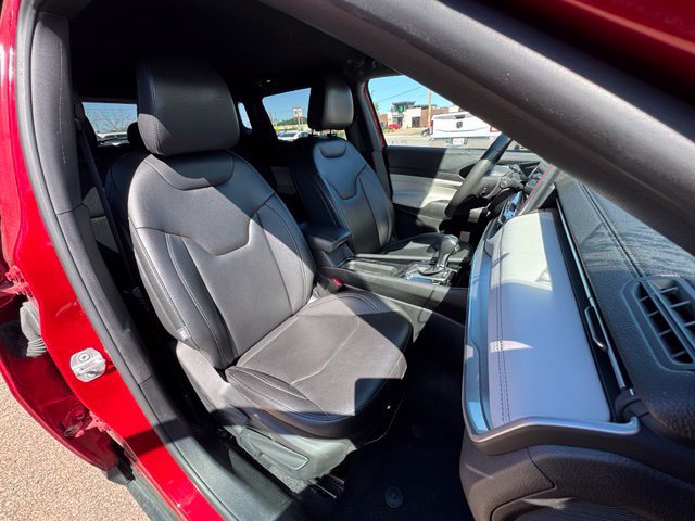 Used 2025 Jeep Compass Limited AWD/4WD image 11