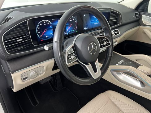 Certified 2021 Mercedes-Benz GLS 450 4MATIC image 17