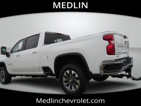 New 2026 Chevrolet Silverado 2500 LT image 4